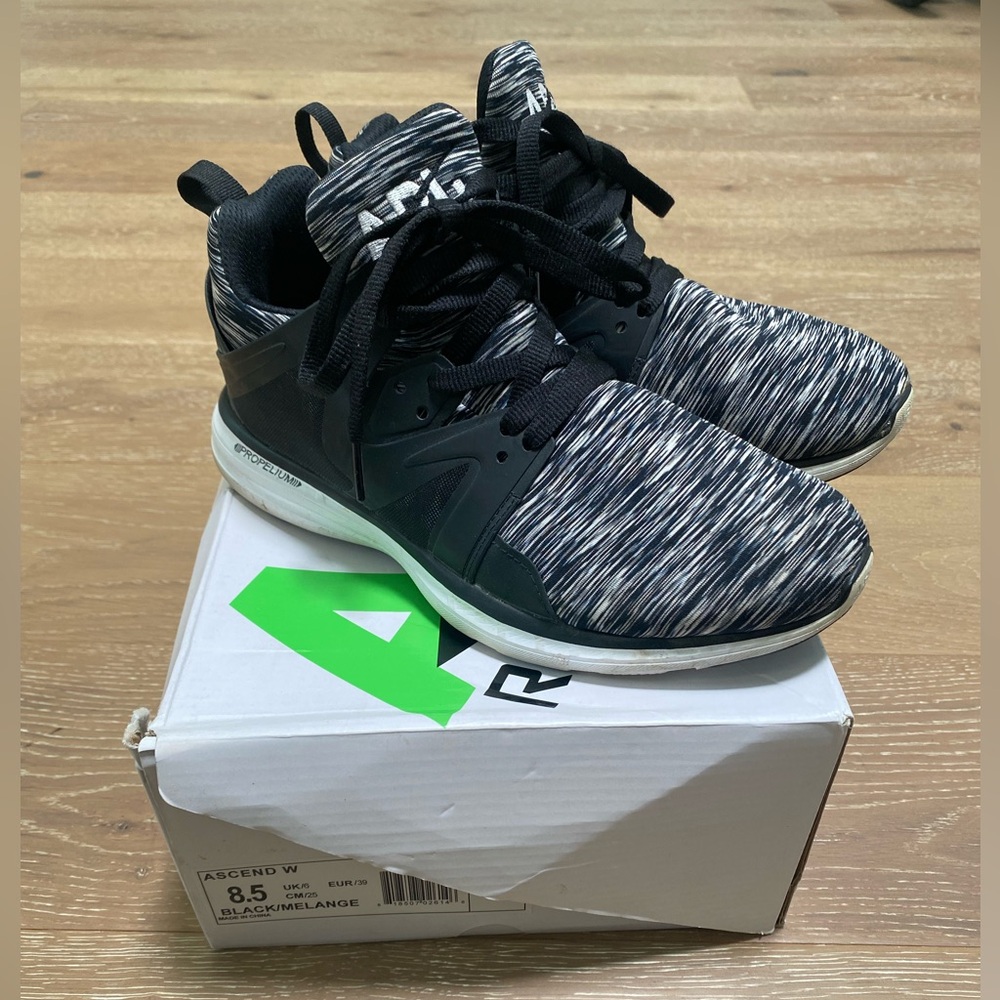 APL Ascend Mid Top Sneaker Athletic Shoes Black 8.5